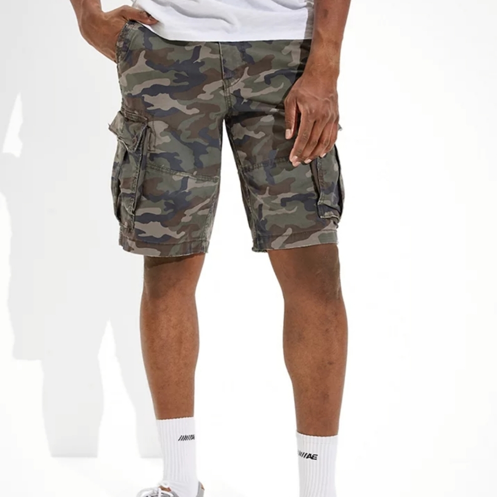 American Eagle Outfitters Camouflage Cargo Utility Shorts